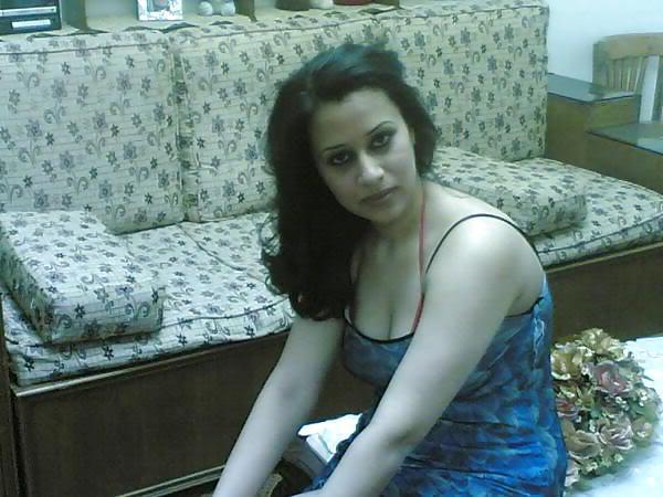 25P Arab Girls 13