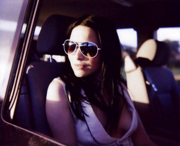 25P Singer Andrea Corr, oops, pokies, seethrough+other hot pics