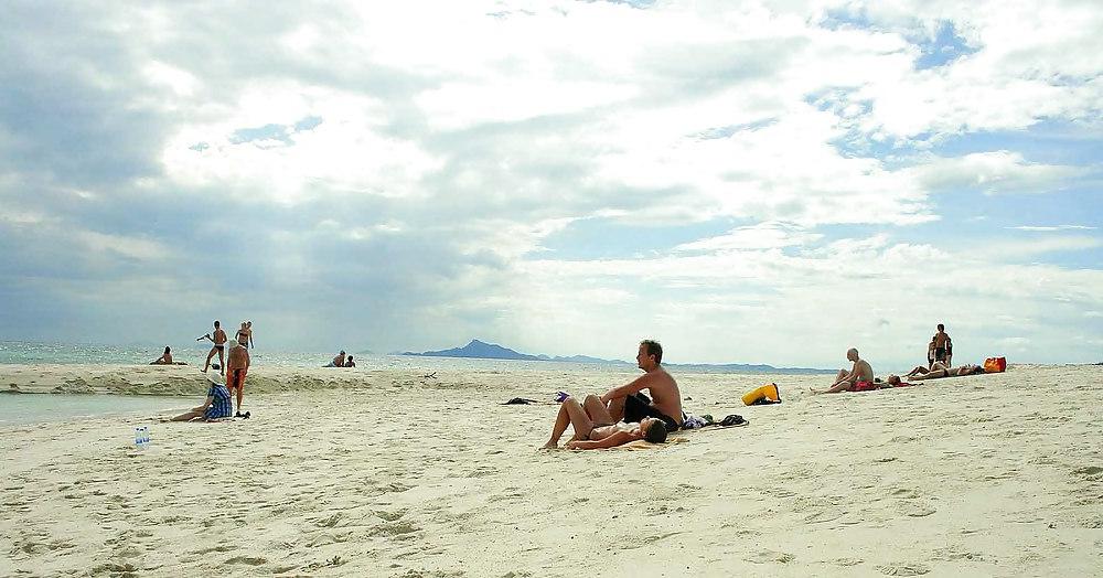 25P The beach 39
