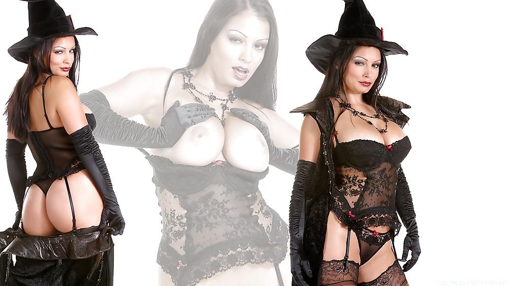 9P Sexy halloween