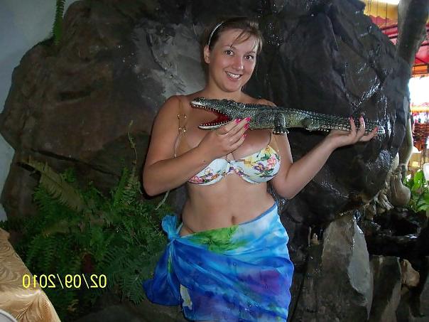 18P Busty Russian Woman 424