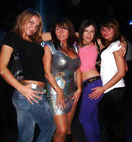 20P Busty Russian Woman 1513