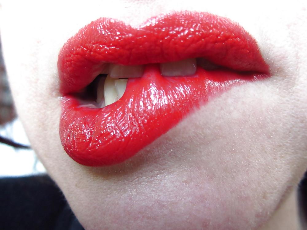 10P Big red lips on my cock