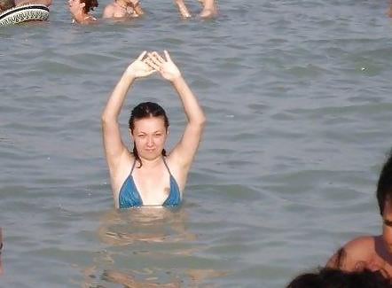 20P Oops bikini 8.