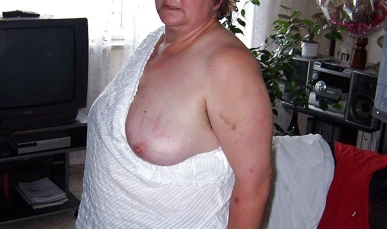 9P Estella 49 yo is a sad fat wife of a guy thet I know