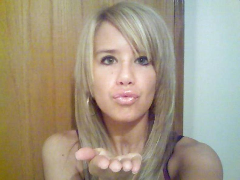 21P Nice 19yo teen self shot