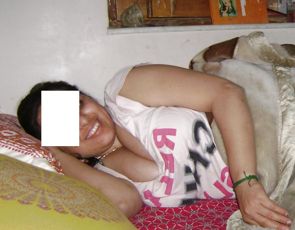 25P Desi Housewife
