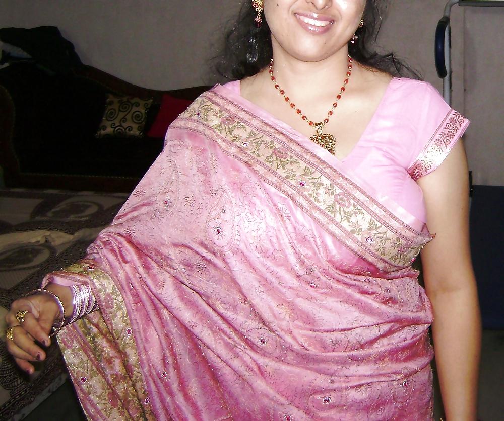 25P Desi Housewife