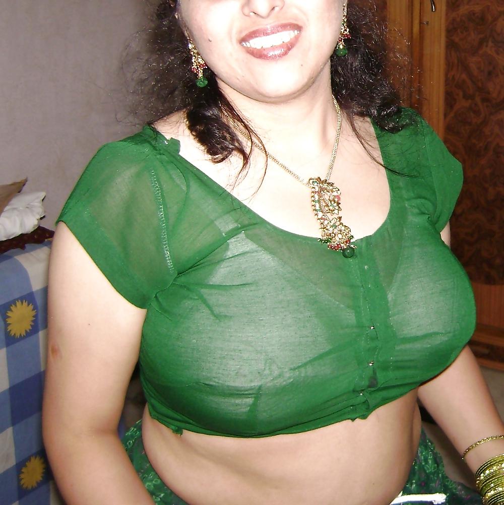 25P Desi Housewife