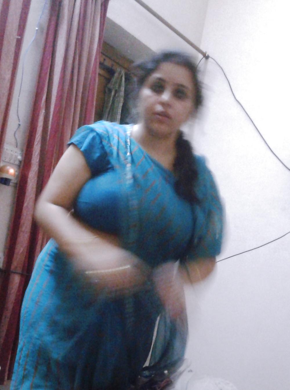 25P Desi Housewife