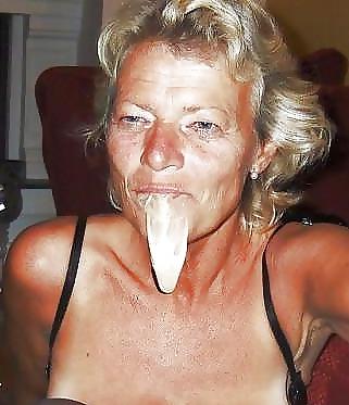 25P Sucking the Rubber Oyster - Condom Fun