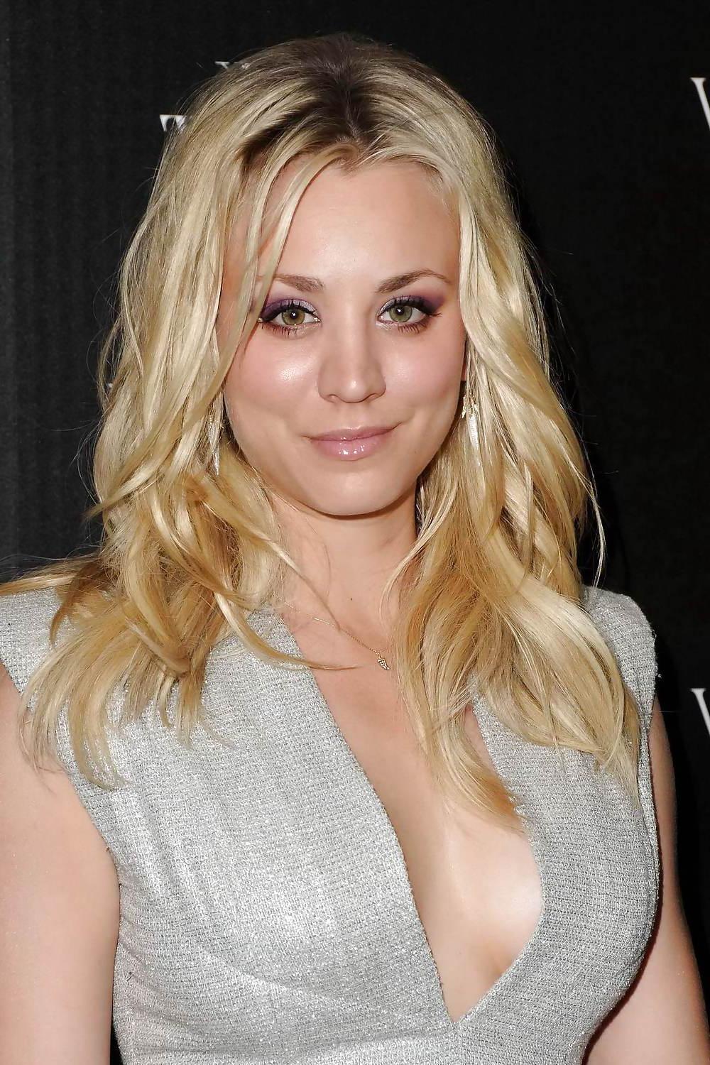 25P Celeb Downblouse, Sideboob By twistedworlds