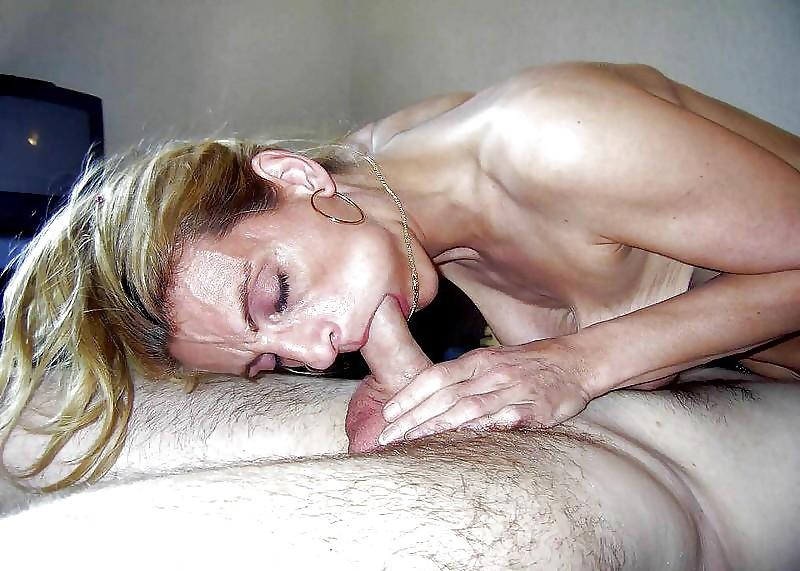 25P Deepthroat Milfs 15