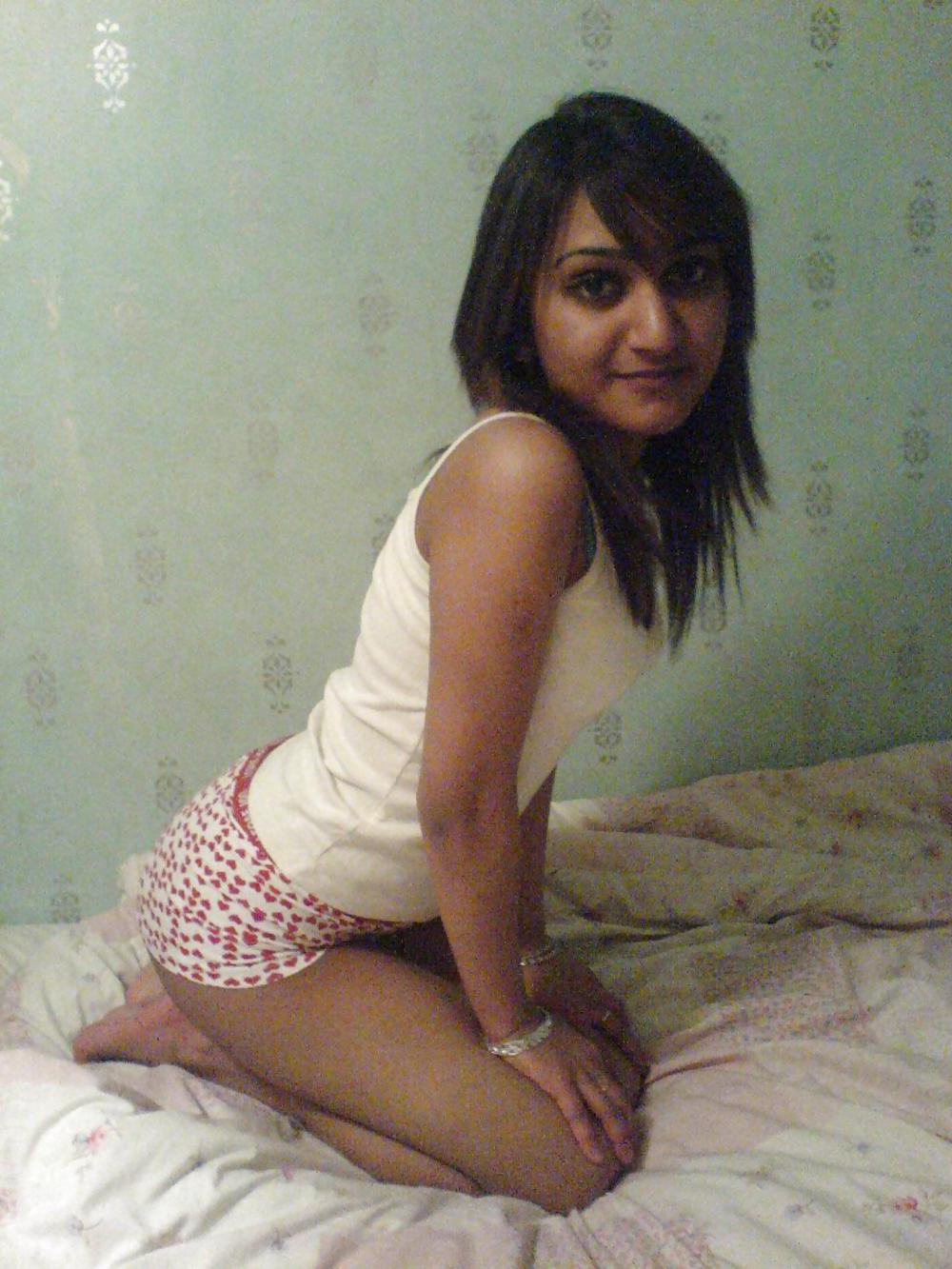 12P Desi slut from london 10