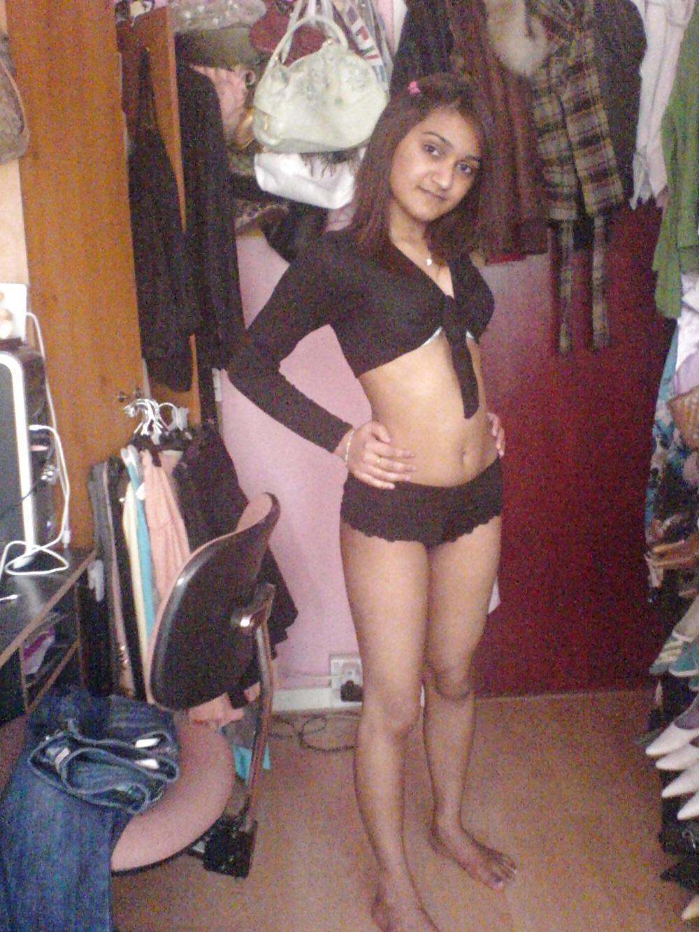 12P Desi slut from london 10