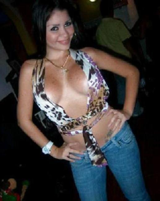 15P Venezuelan woman: manuela
