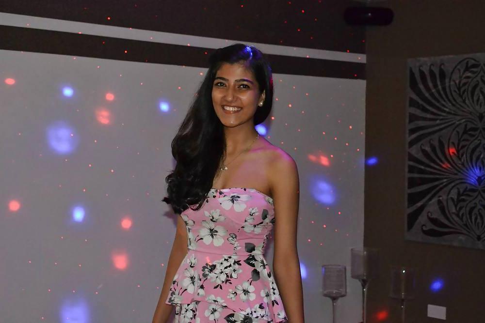 15P How would you fuck these desi sluts 