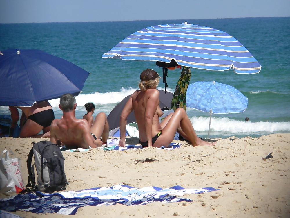 5P Mature beach topless