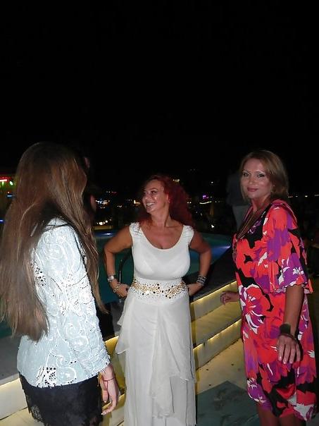 18P Busty Russian Woman 1410