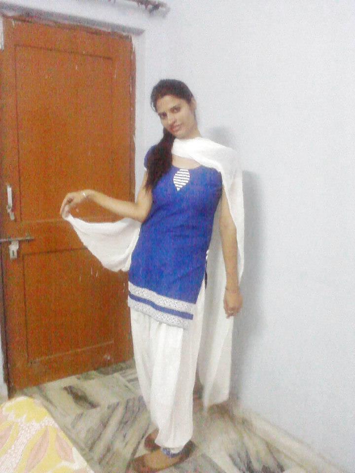 25P Desi girls