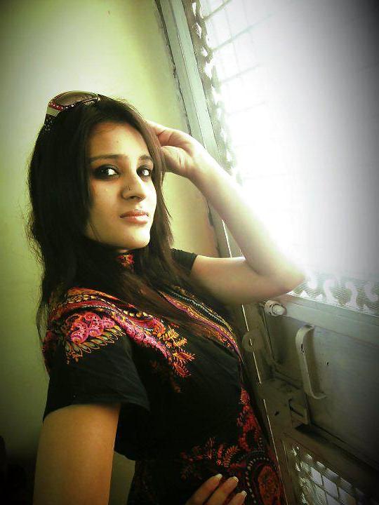 25P Desi girls