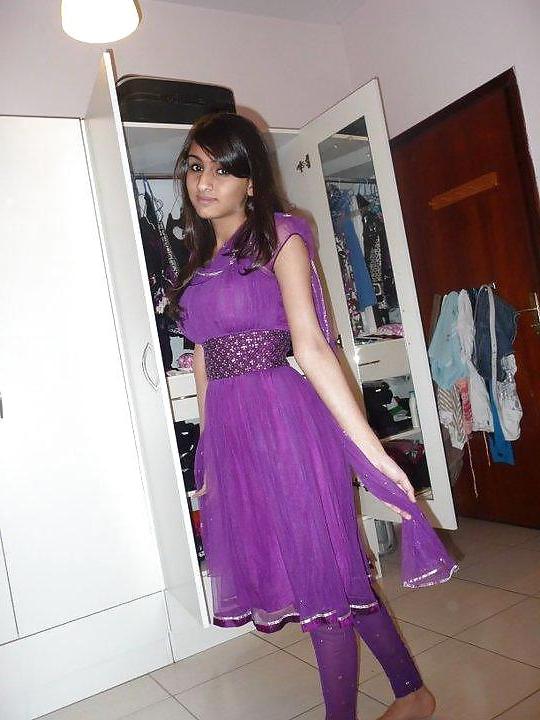 25P Desi girls