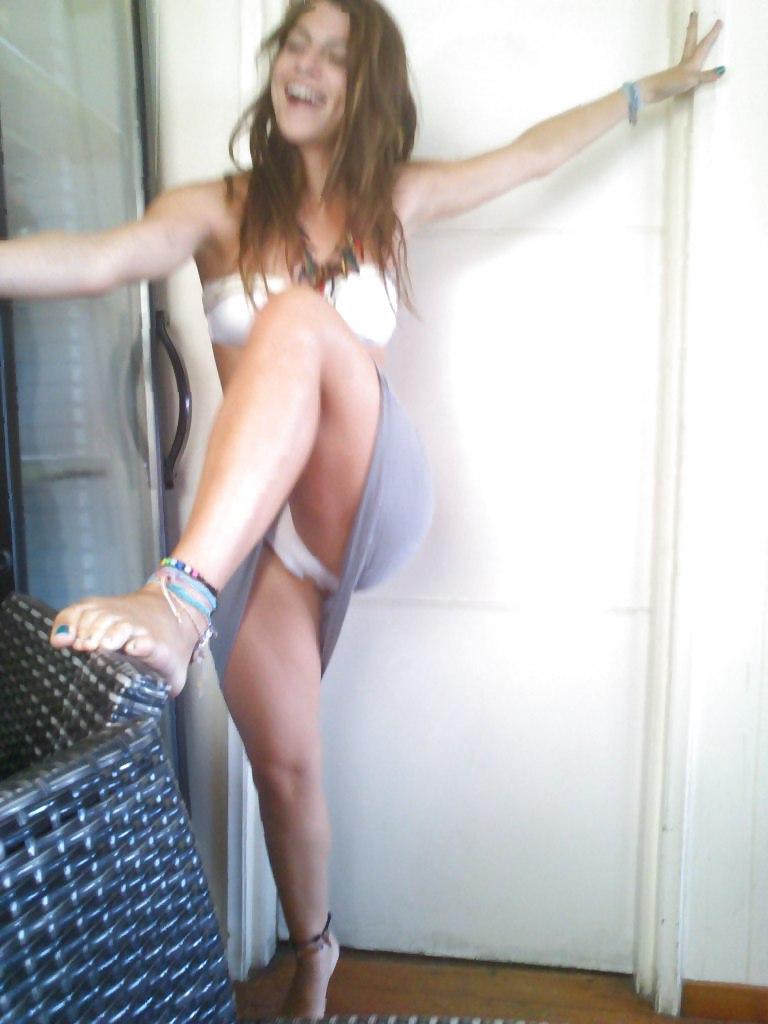 25P Upskirt oops