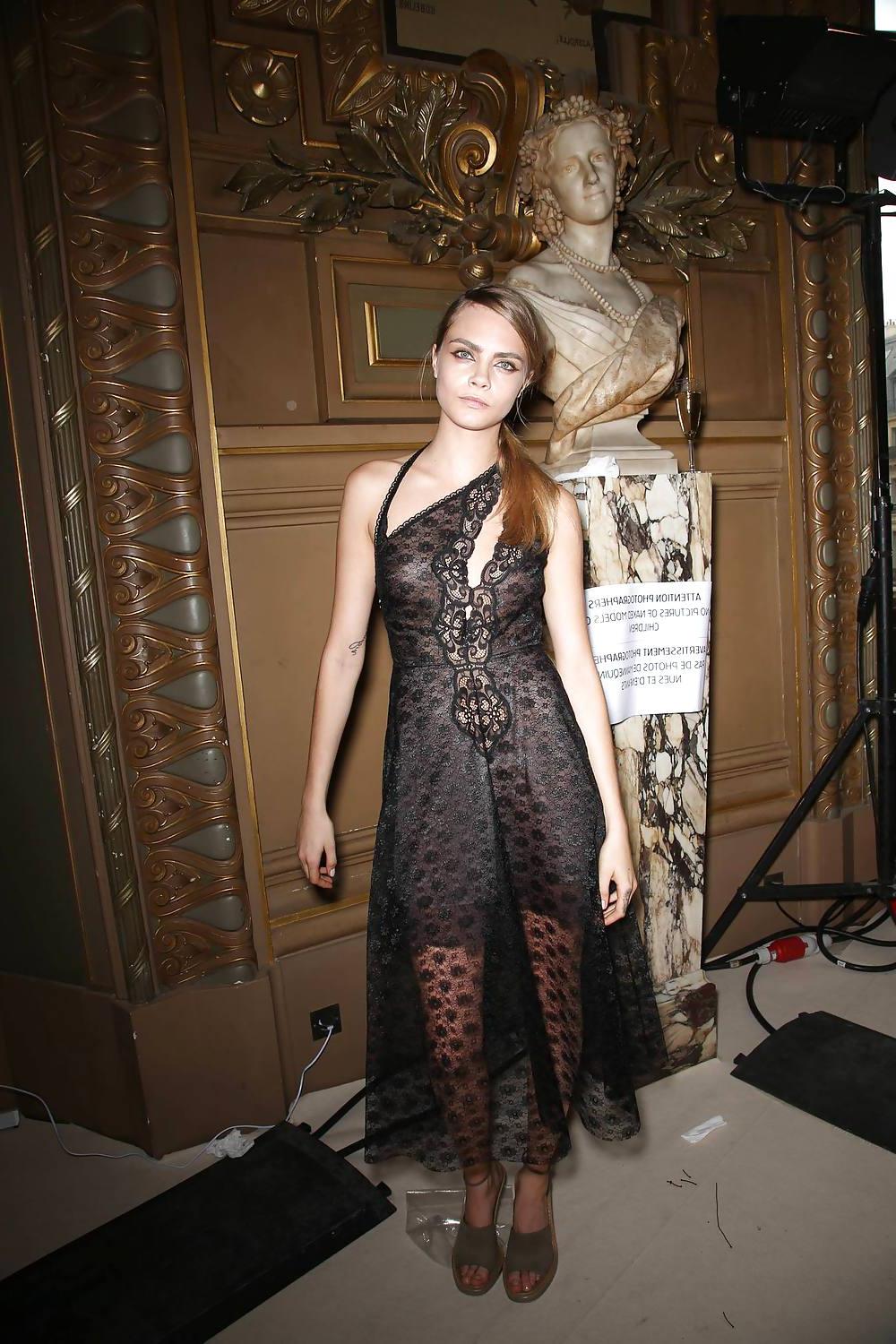 4P Cara Delevingne See Through