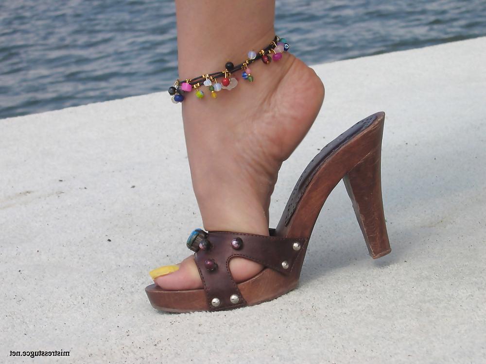 11P Tugce - Foot Fetish - Turk - Turkish - Yellow Nails