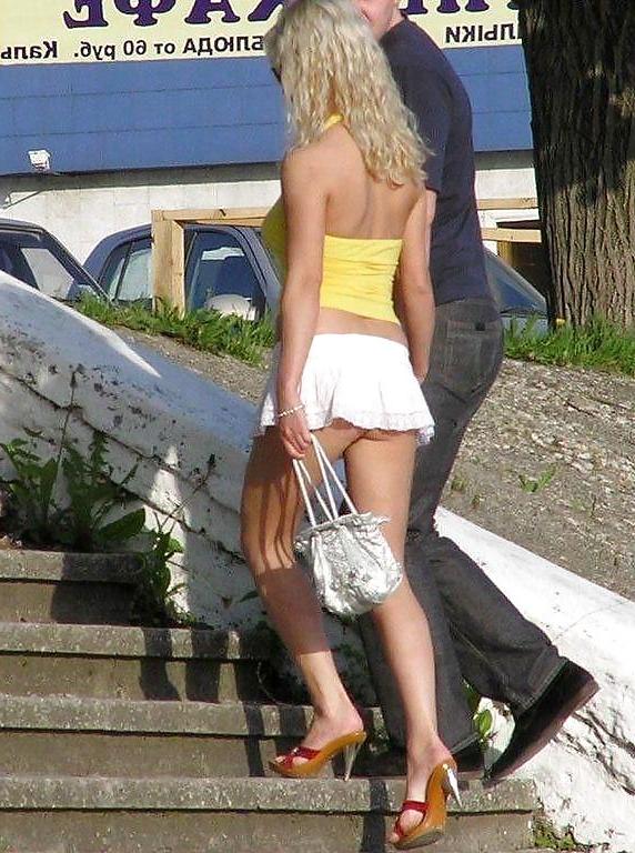 25P Real Upskirt - 4