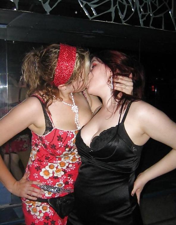 25P Satin girls (Some Kissing)