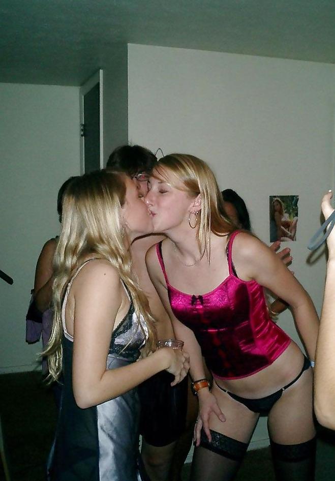 25P Satin girls (Some Kissing)