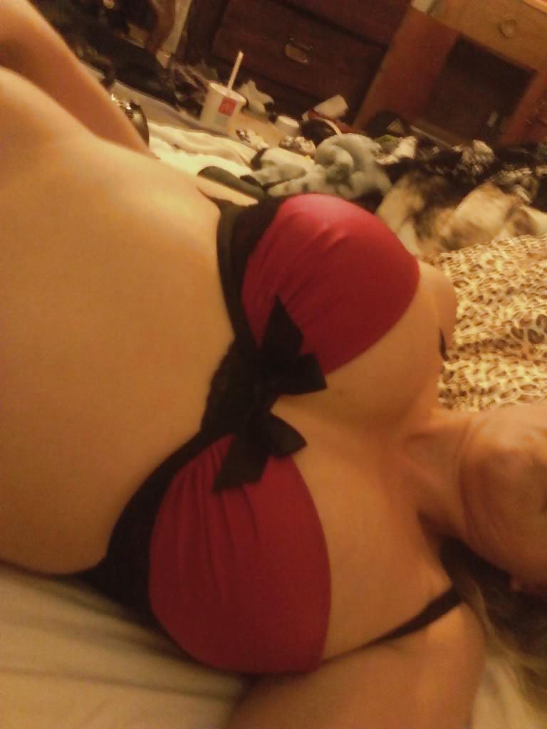 25P Blonde Wife Self Shots