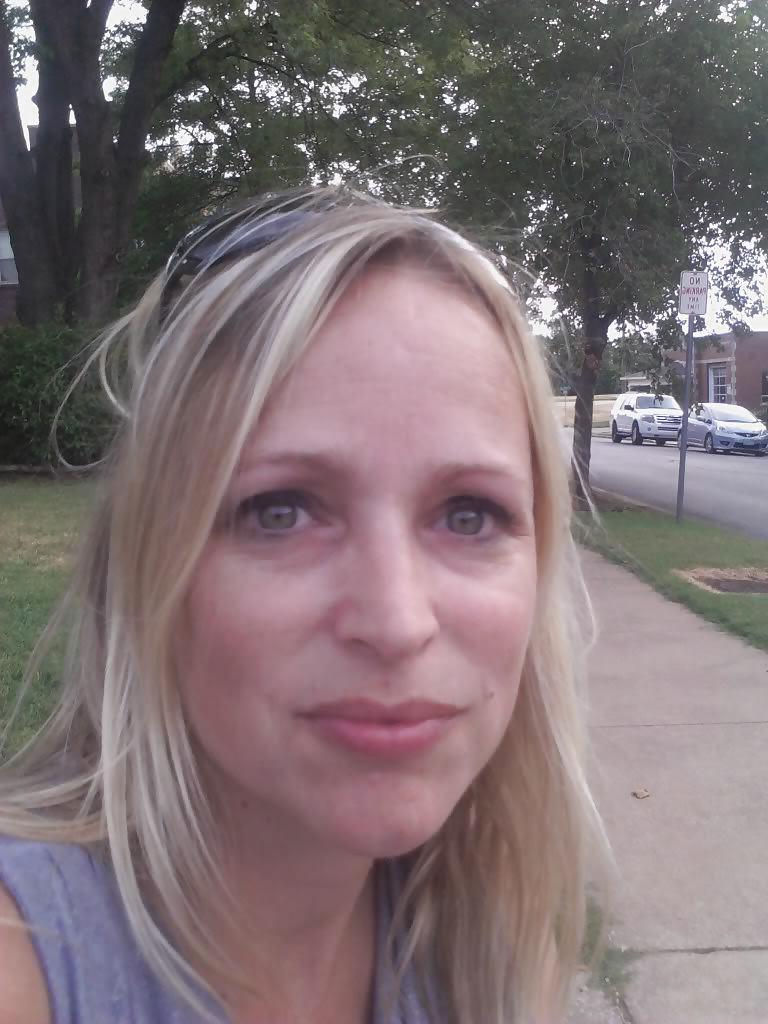 25P Blonde Wife Self Shots