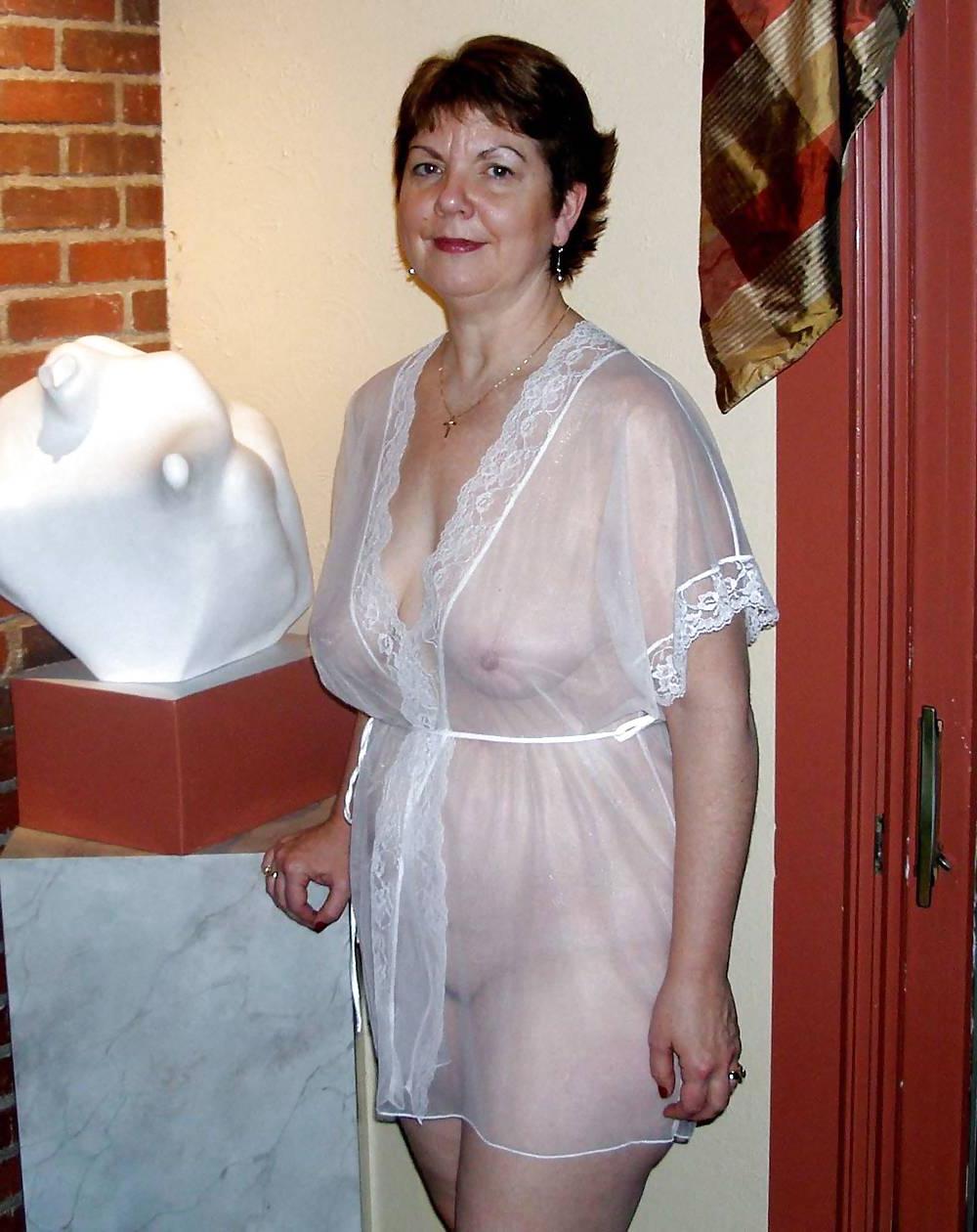 25P 413 grannies in see through tops
