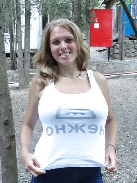 9P Busty Russian Woman 635