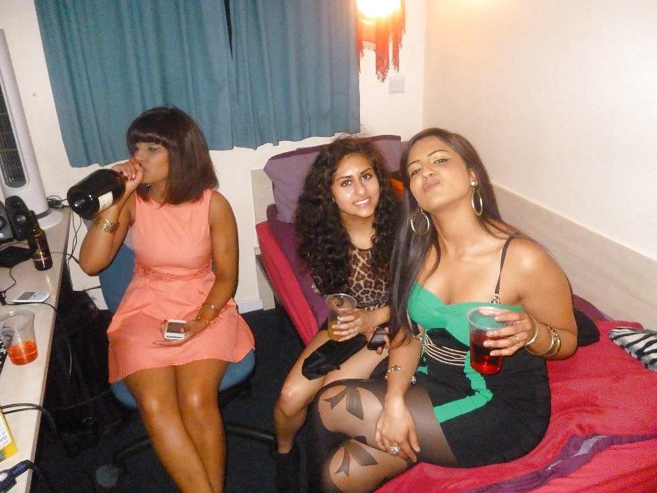 19P Desi indian paki chicks
