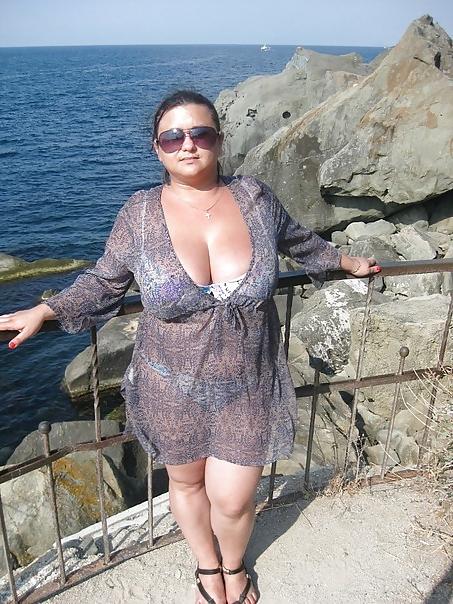 21P Busty Russian Woman 1302