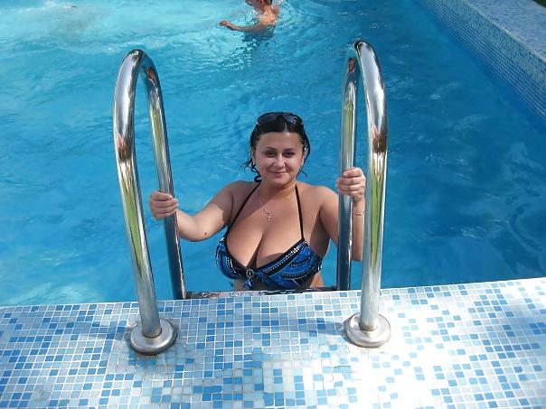 21P Busty Russian Woman 1302