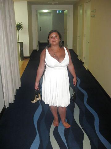 21P Busty Russian Woman 1302