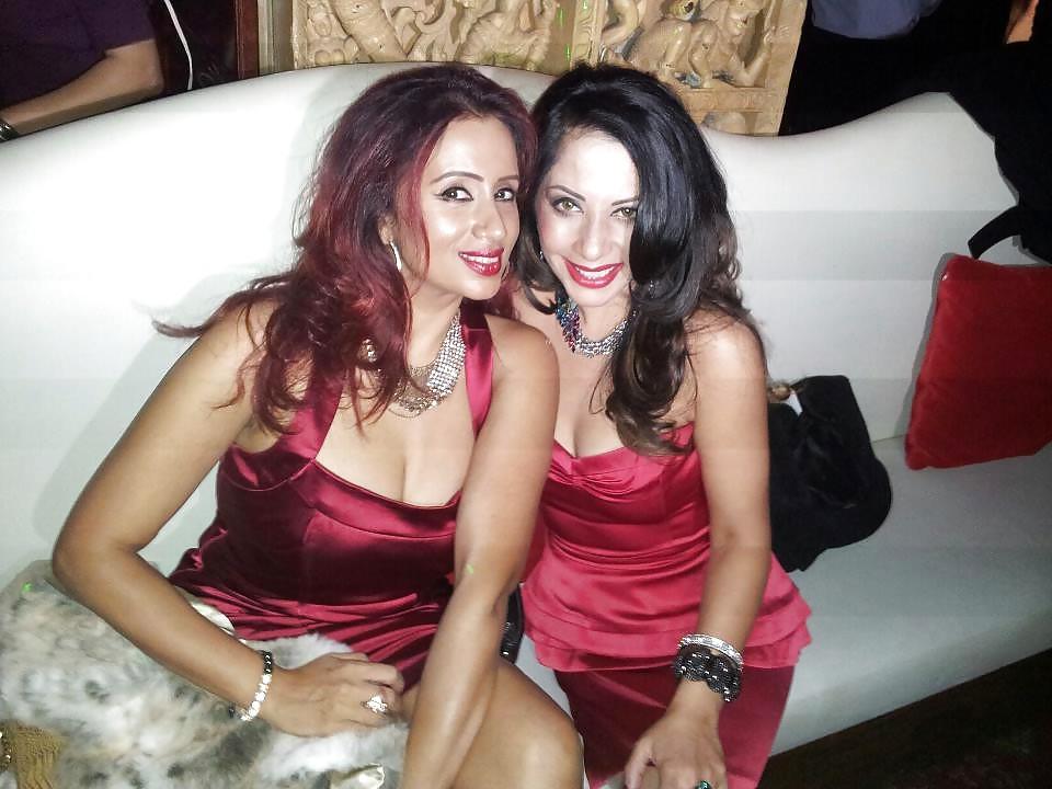 15P Desi nri hot women
