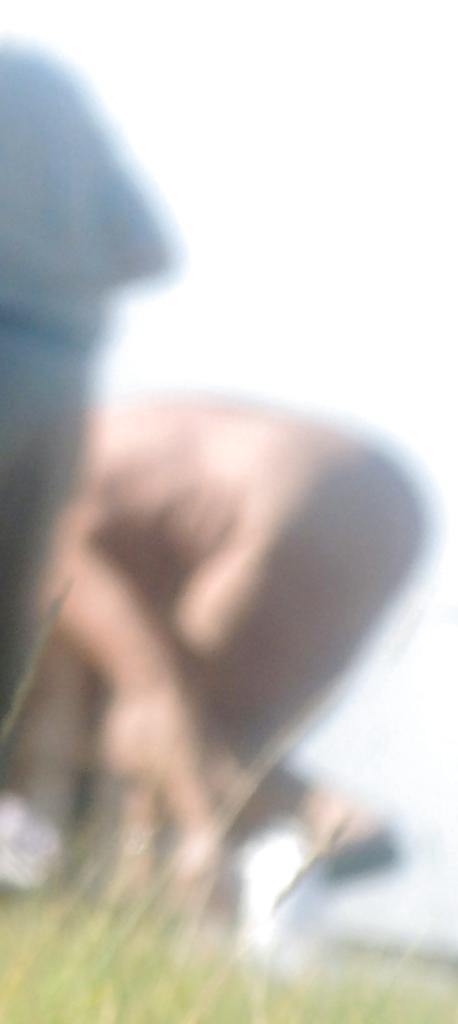 10P Secretly photographed on the beach