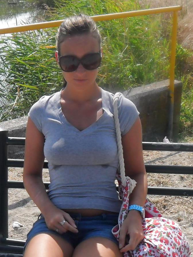 10P With a viper tattooed on her tushy