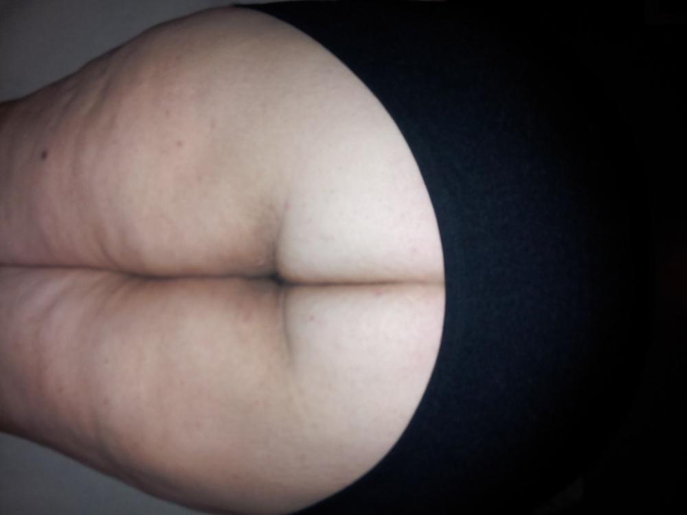5P BBW Wife's Ass Slapped Hard