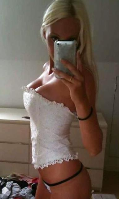 25P Self shot hots