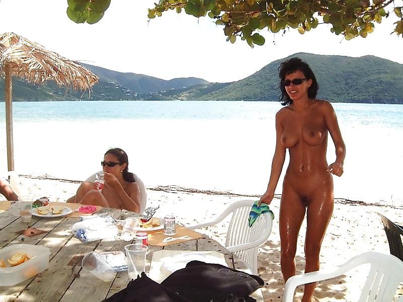 25P Beach Pics Set 32
