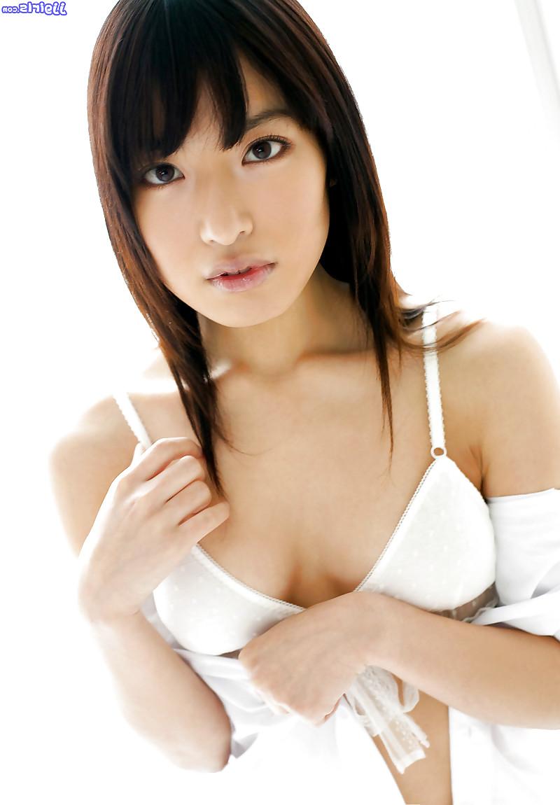 25P Kana Yume (Japanese Beauty)