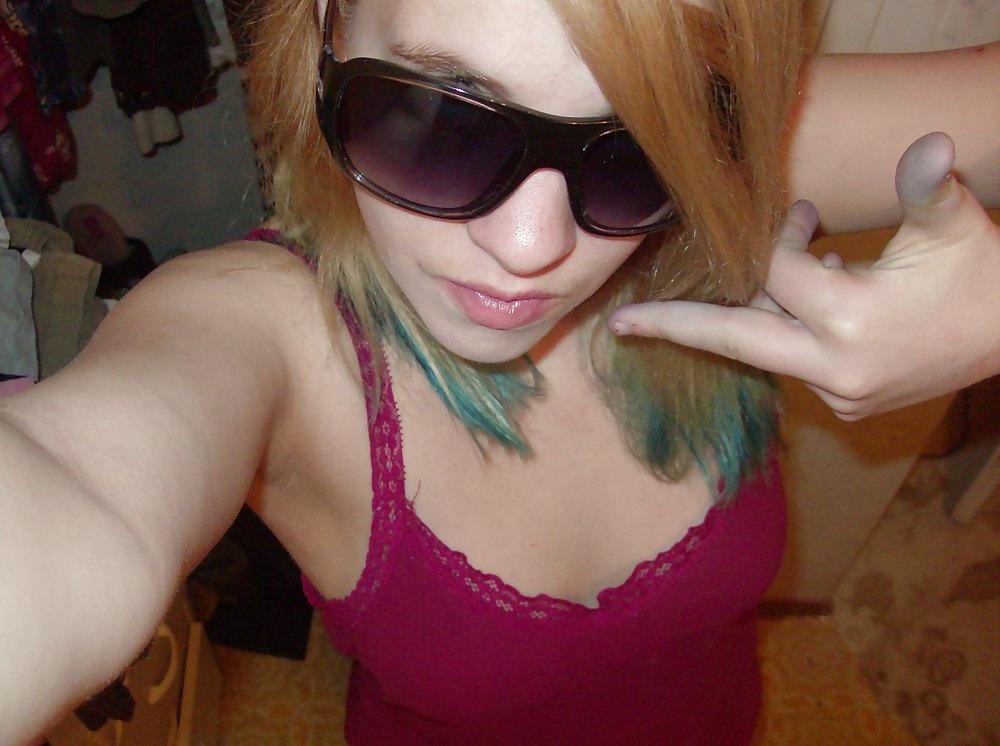 24P Blonde self pic