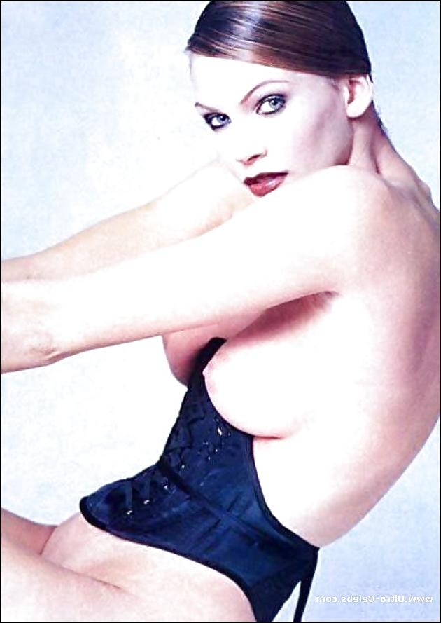 19P Which-celebs-naked