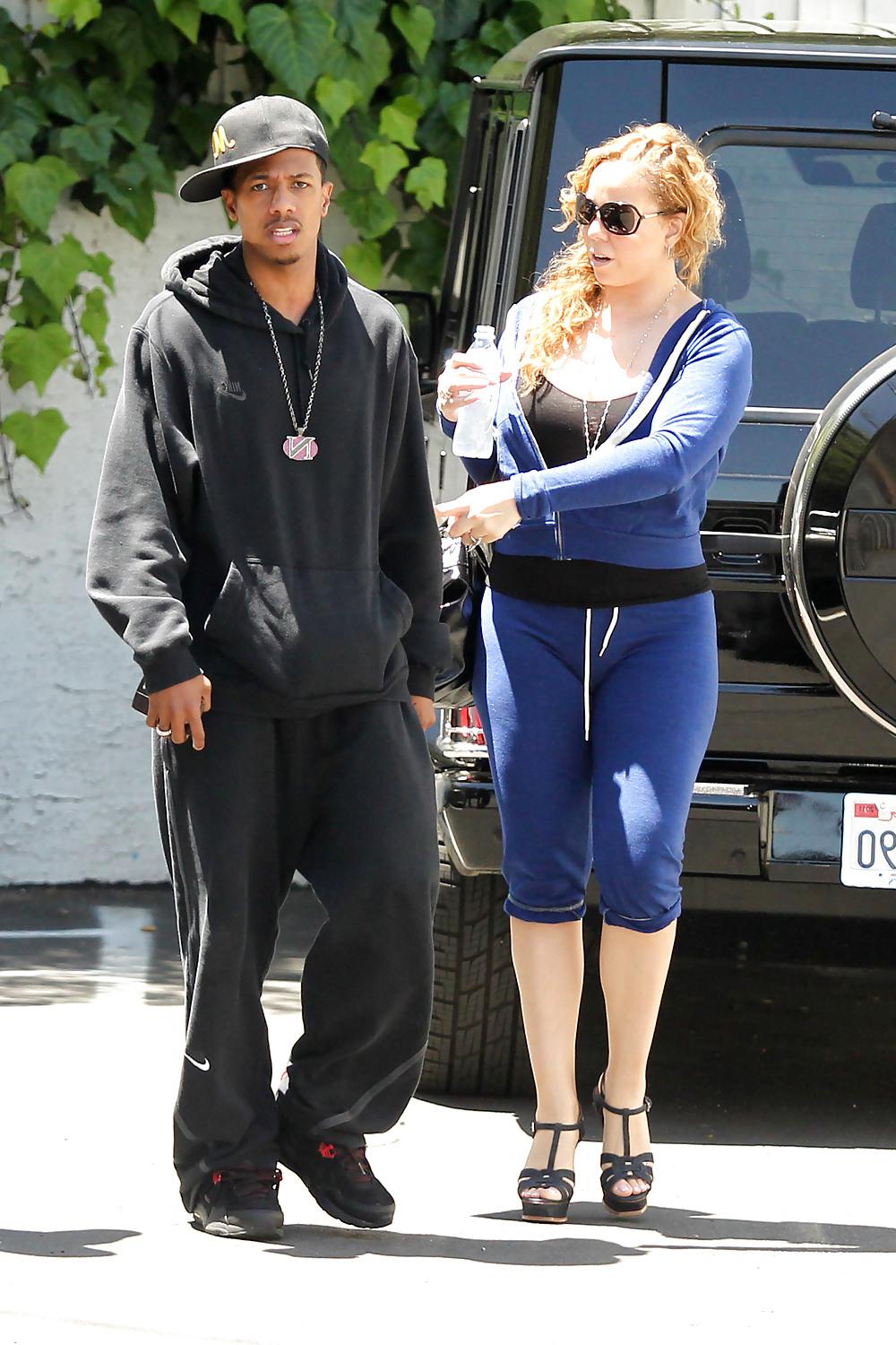 25P Mariah Carey Foot Pics